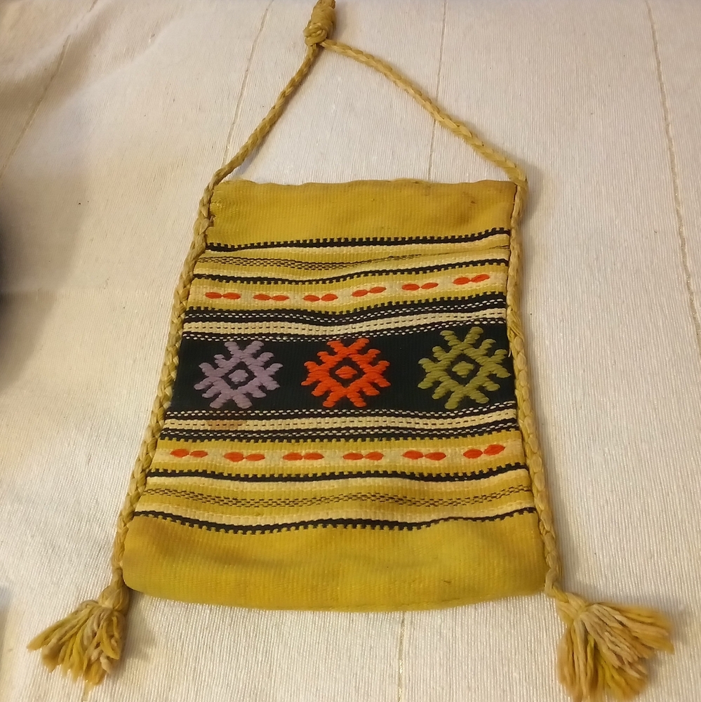 Vintage 70"s hand woven bag